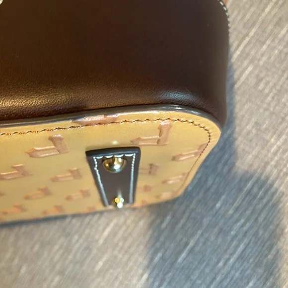 Dooney & Bourke Pittsburgh Pirates purse - Picture 9 of 12